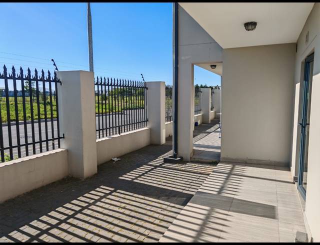 2 BEDROOM APARTMENT FOR SALE IN PARKLANDS NORTH